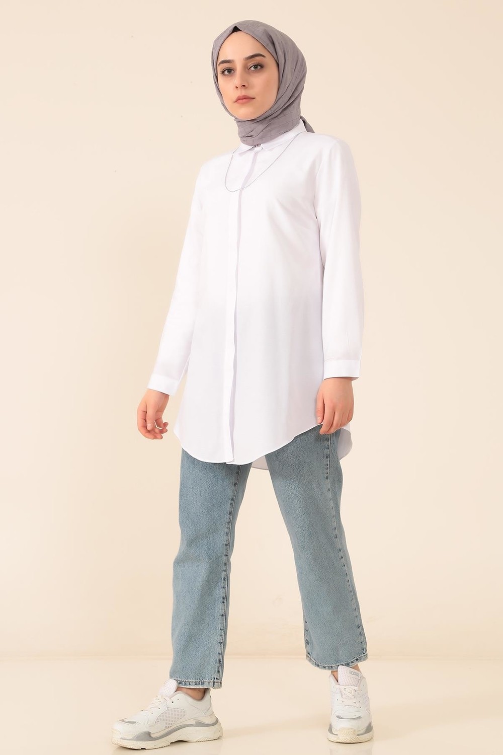 Moda Gülay Beyaz Boyfrend Gömlek Poplin Kumaş Özelliği ile Şık Tasarım Kadınlar İçin