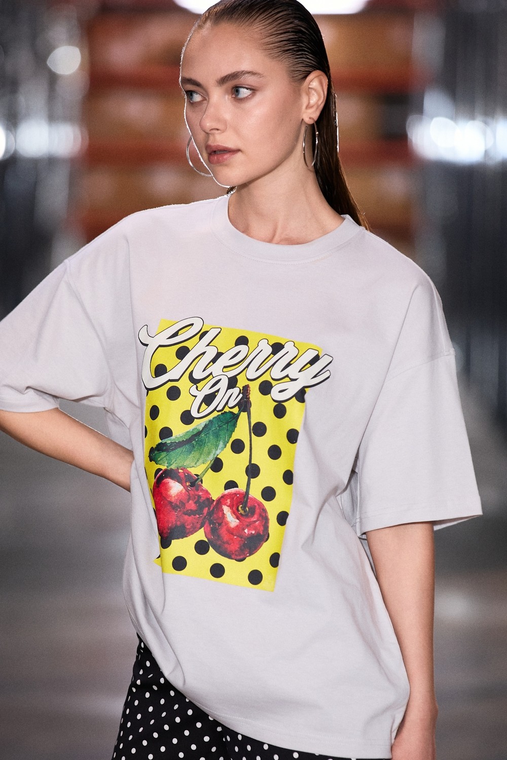 Grimelange CASSIANE Kadın Bisiklet Yaka Kısa Kollu Ön Ve Arka Baskılı Regular Sarı T-Shirt görsel 7
