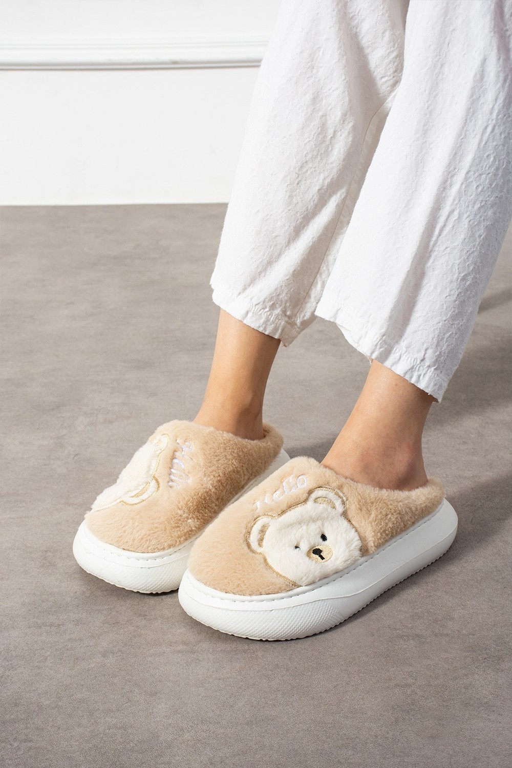 Polomia Comfort Poppy Paris Kadın Sevimli Ayıcık Figürü Desen Peluşlu Hafif Kaymaz Eva Taban Kışlık Terlik görsel 2