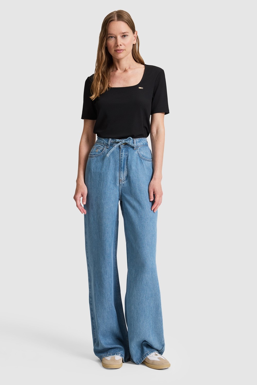 U.S. Polo Assn. Kadın Siyah Kare Yaka Basic Tişört 50323524-VR046 görsel 4