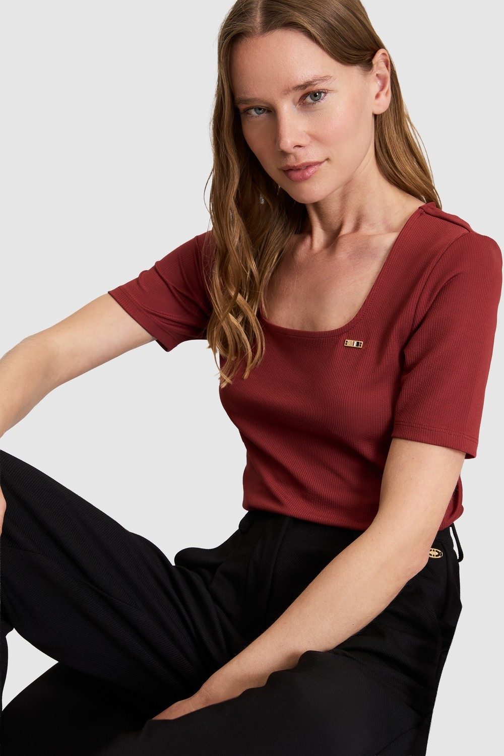 U.S. Polo Assn. Kadın Siyah Kare Yaka Basic Tişört 50323524-VR046