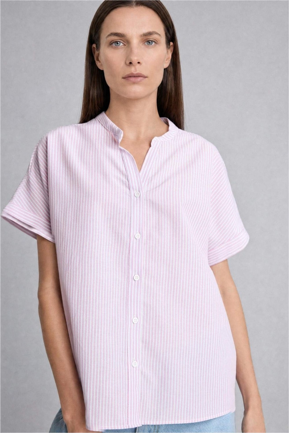 DeFacto Regular Fit Bisiklet Yaka Kısa Kollu Açık Pembe Çizgili Gömlek H8693AX26HS