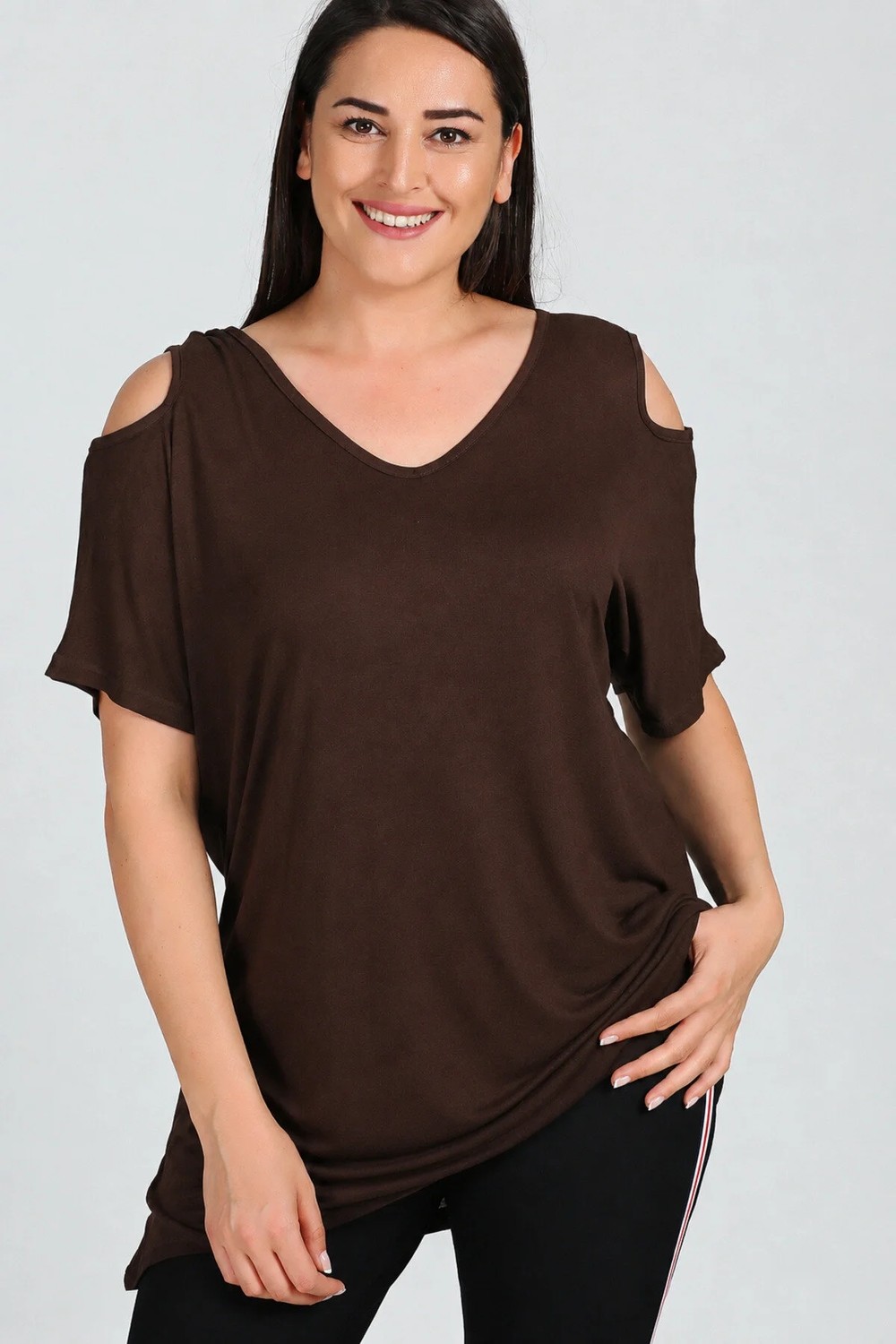 Curvy Trend Büyük Beden Omuzu V Pencere Kısa Kol Bluz Siyah