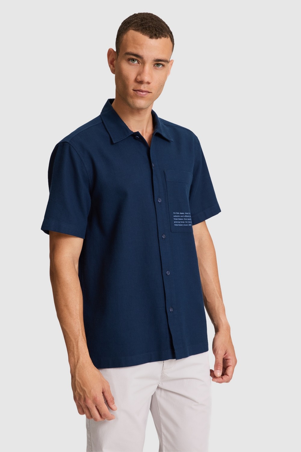 U.S. Polo Assn. Erkek Lacivert Kısa Kollu Gömlek 50324739-VR033