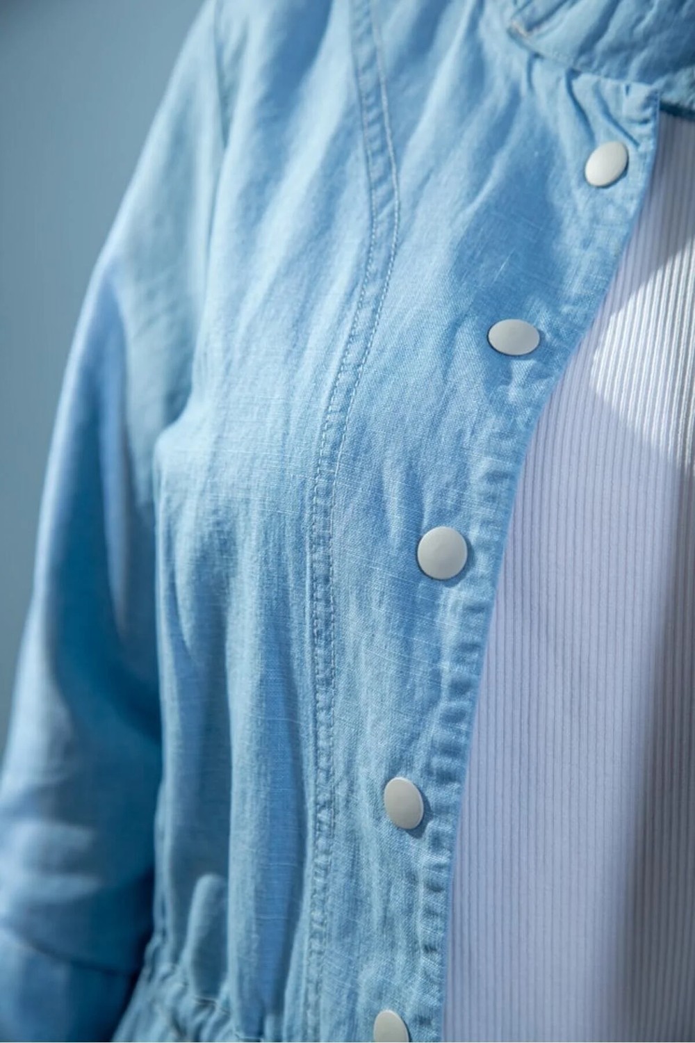 Roxxlen Büyük Beden Bel Bağlamalı Denim Gömlek Mavi görsel 2