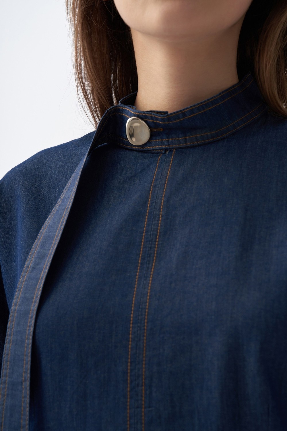 Prem Açık Mavi Yakası Kuşak Detaylı Denim Bluz görsel 4