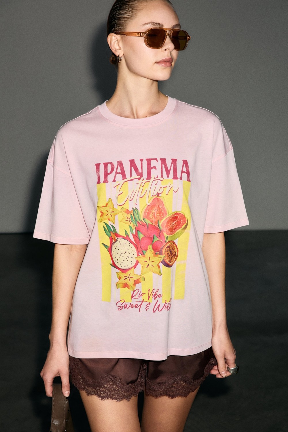 Grimelange Wuna Kadın Yumuşak Kumaşlı %100 Organik Pamuklu Baskı Detaylı Beyaz T-Shirt görsel 2