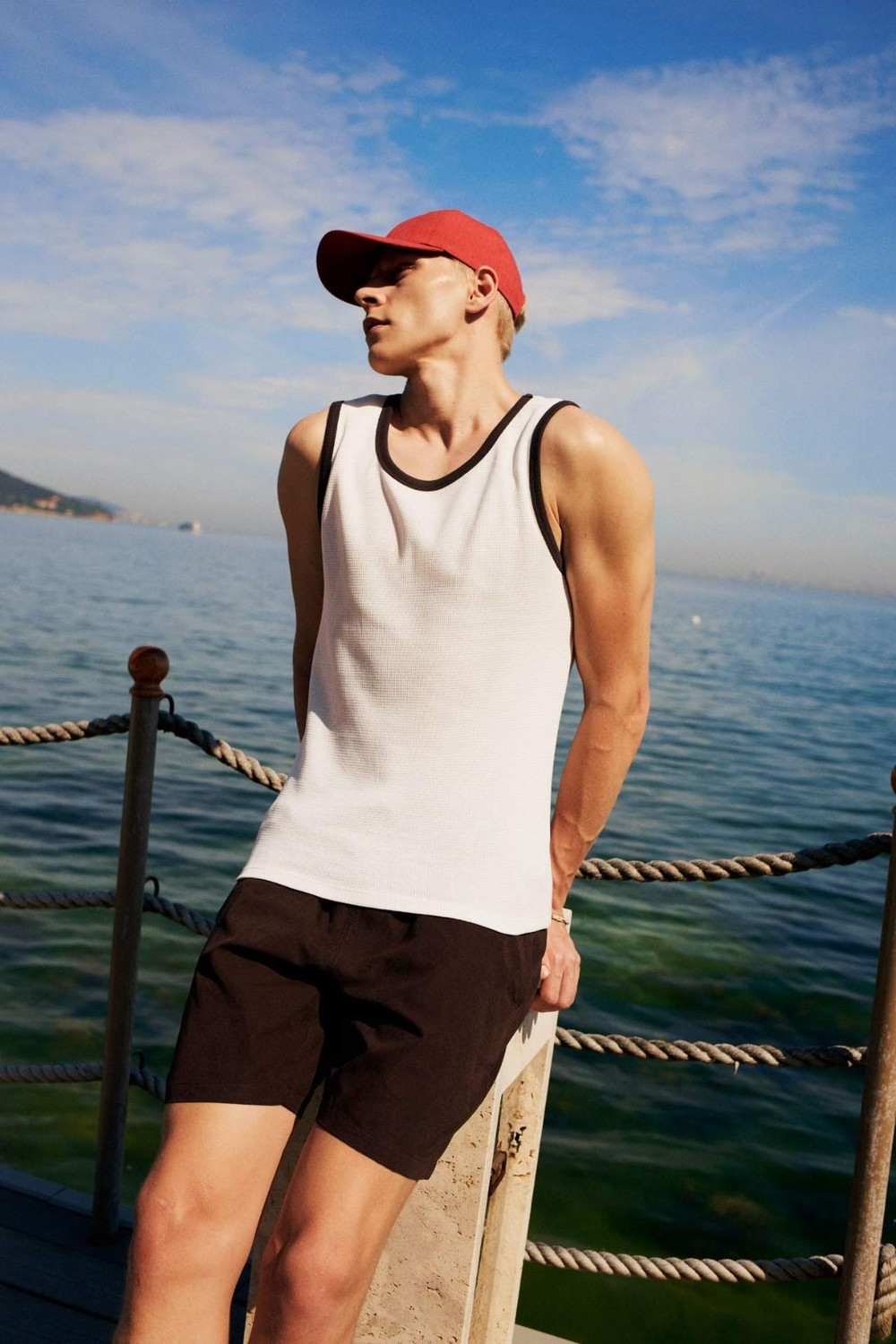 DeFacto Regular Fit Kısa Boy Yumuşak Tuşeli Deniz Şortu E0993AX26HS