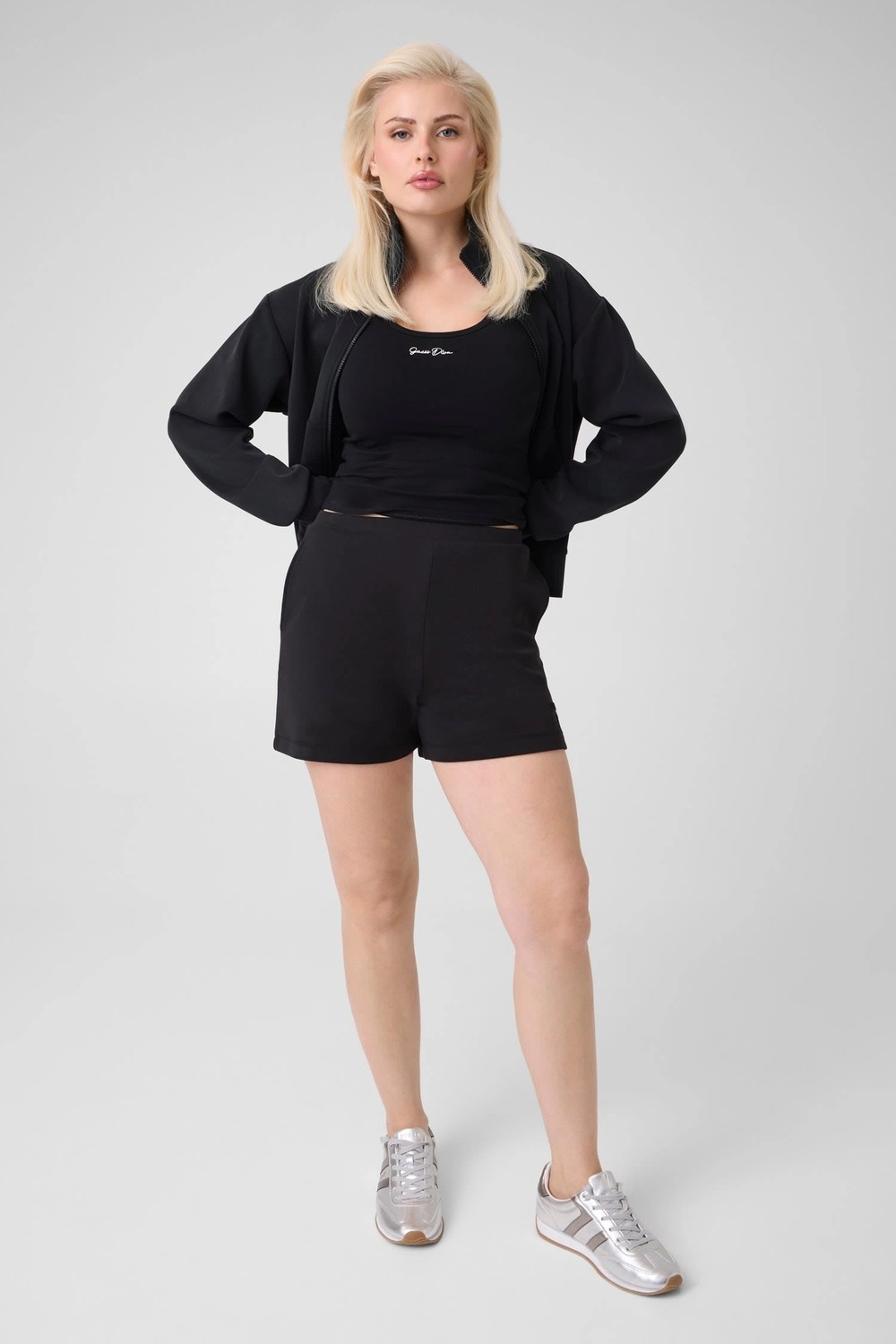 Guess Olympe Kadın Aktif Scuba Sweatshirt Dokuma Kumaşlı Siyah Sezonluk Tasarım görsel 2