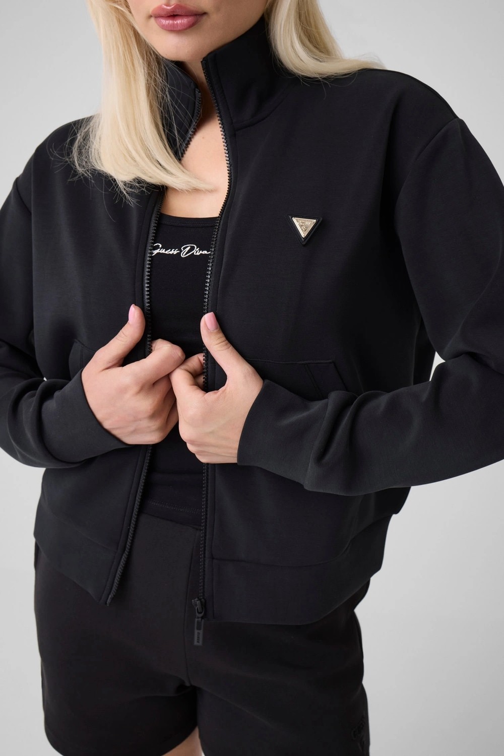 Guess Olympe Kadın Aktif Scuba Sweatshirt Dokuma Kumaşlı Siyah Sezonluk Tasarım görsel 4