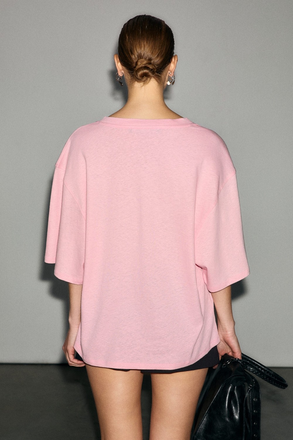 Grimelange Kadın V Yakalı Pembe T-Shirt Rahat Kesim Keten Karışımlı Günlük Stil Kısa Kol görsel 5
