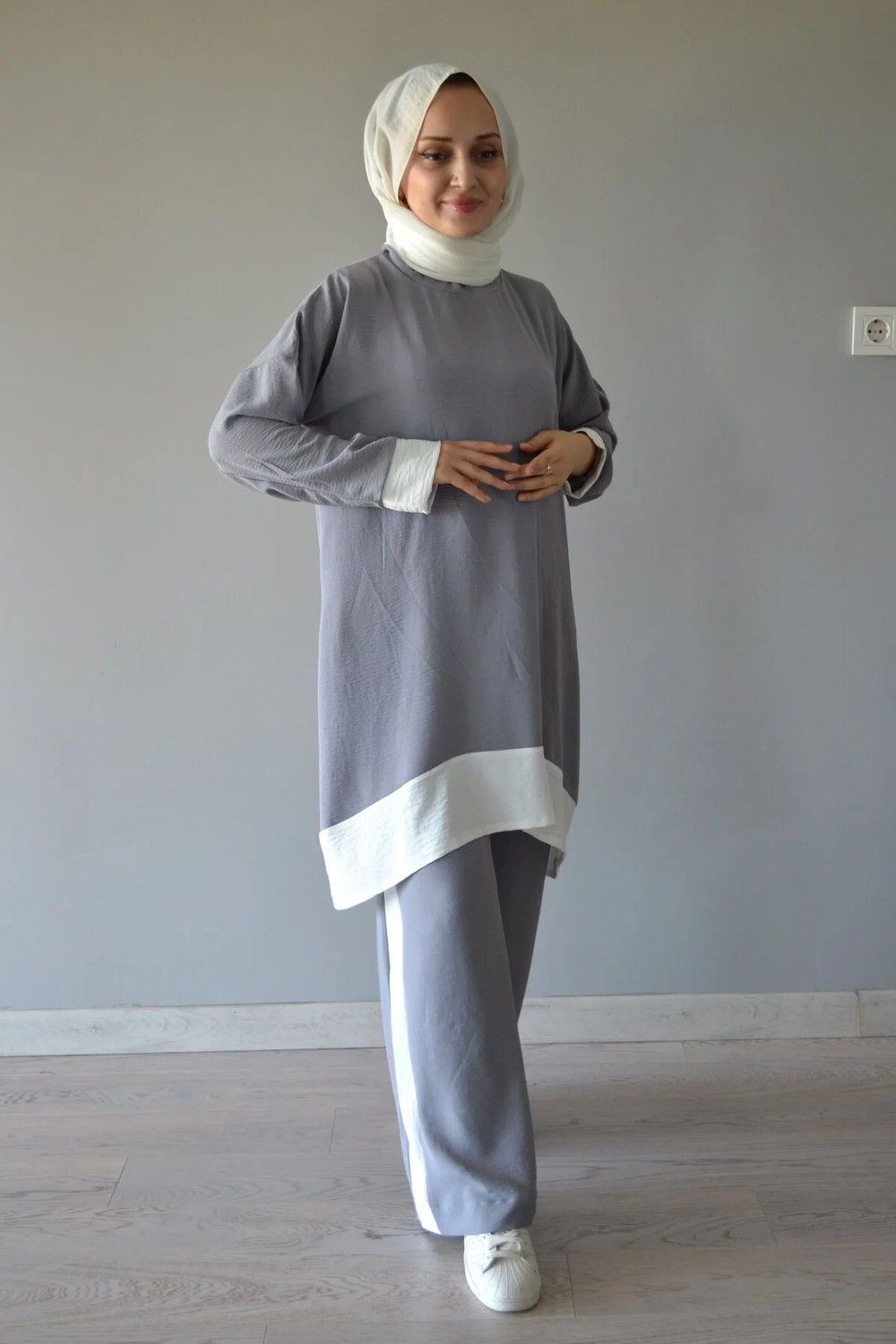 Aysun Aydemir Gri Beyaz Aerobin Kumaş Ikili Takım görsel 2