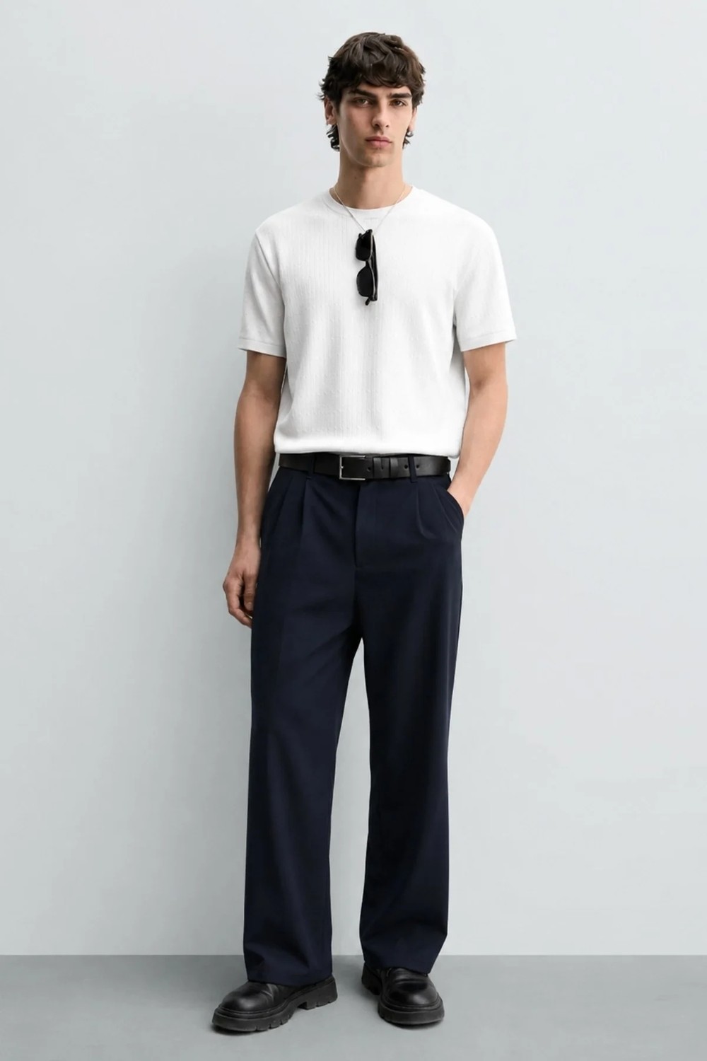Madmext Lacivert Pilili Relaxed Fit Pantolon E6588