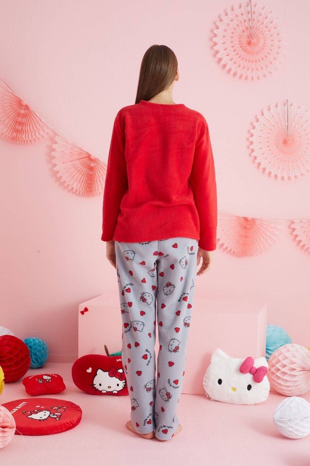 Siyah İnci Hello Kitty Lisanslı Polar Kırmızı Çok Renkli Nakışlı Bisklet Yaka Pijama Takım HK310 görsel 4