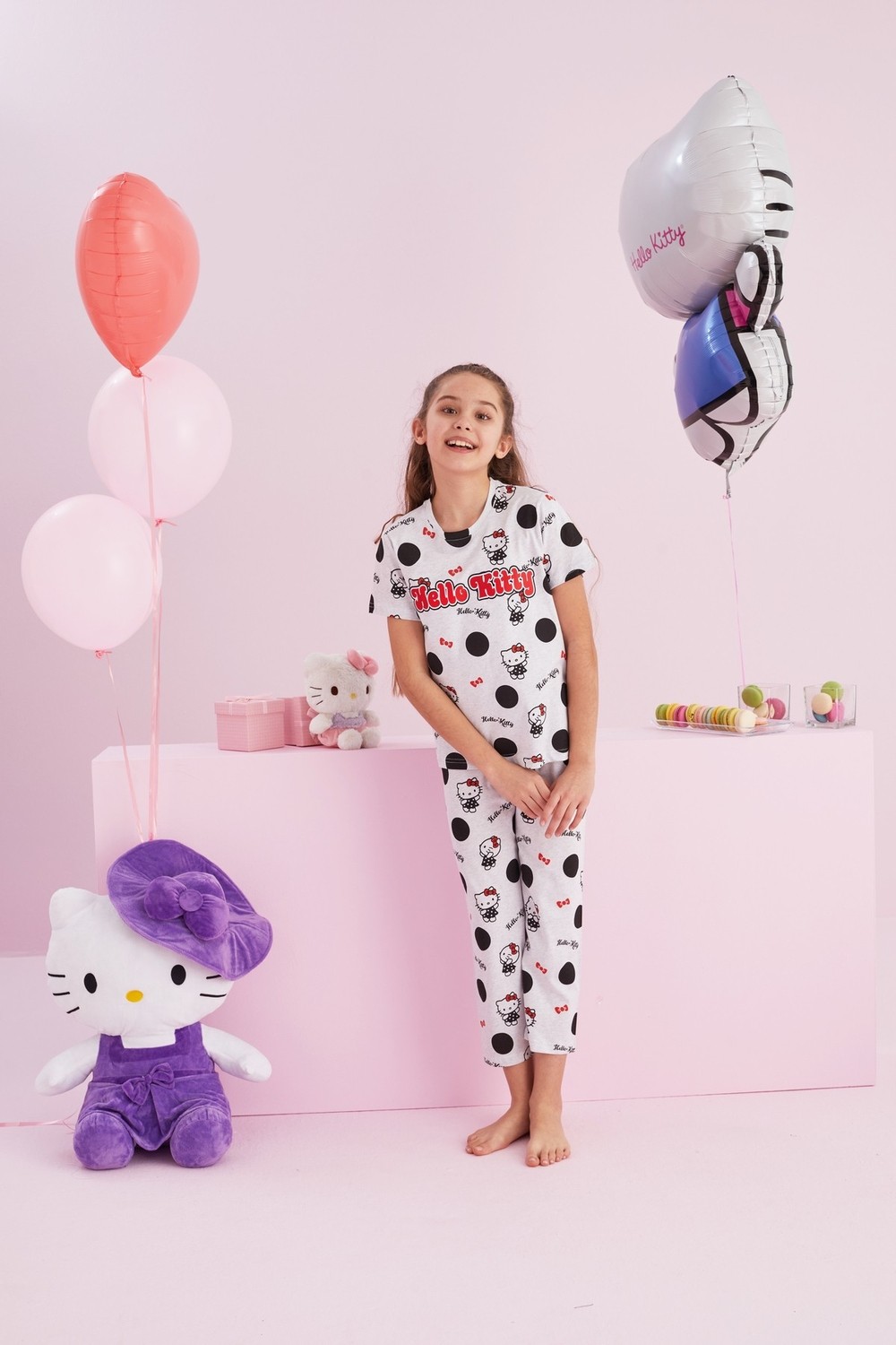 Siyah İnci Hello Kitty Lisanslı %100 Pamuk Gri Çok Renkli Bisklet Yaka Pijama Takım görsel 4
