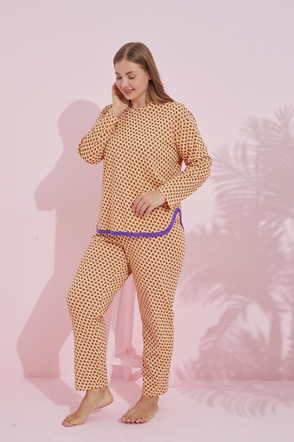 Siyah İnci Turuncu Mor Desenli Biyeli Curve Büyük Beden Battal Boy Örme Pijama Takım 7778