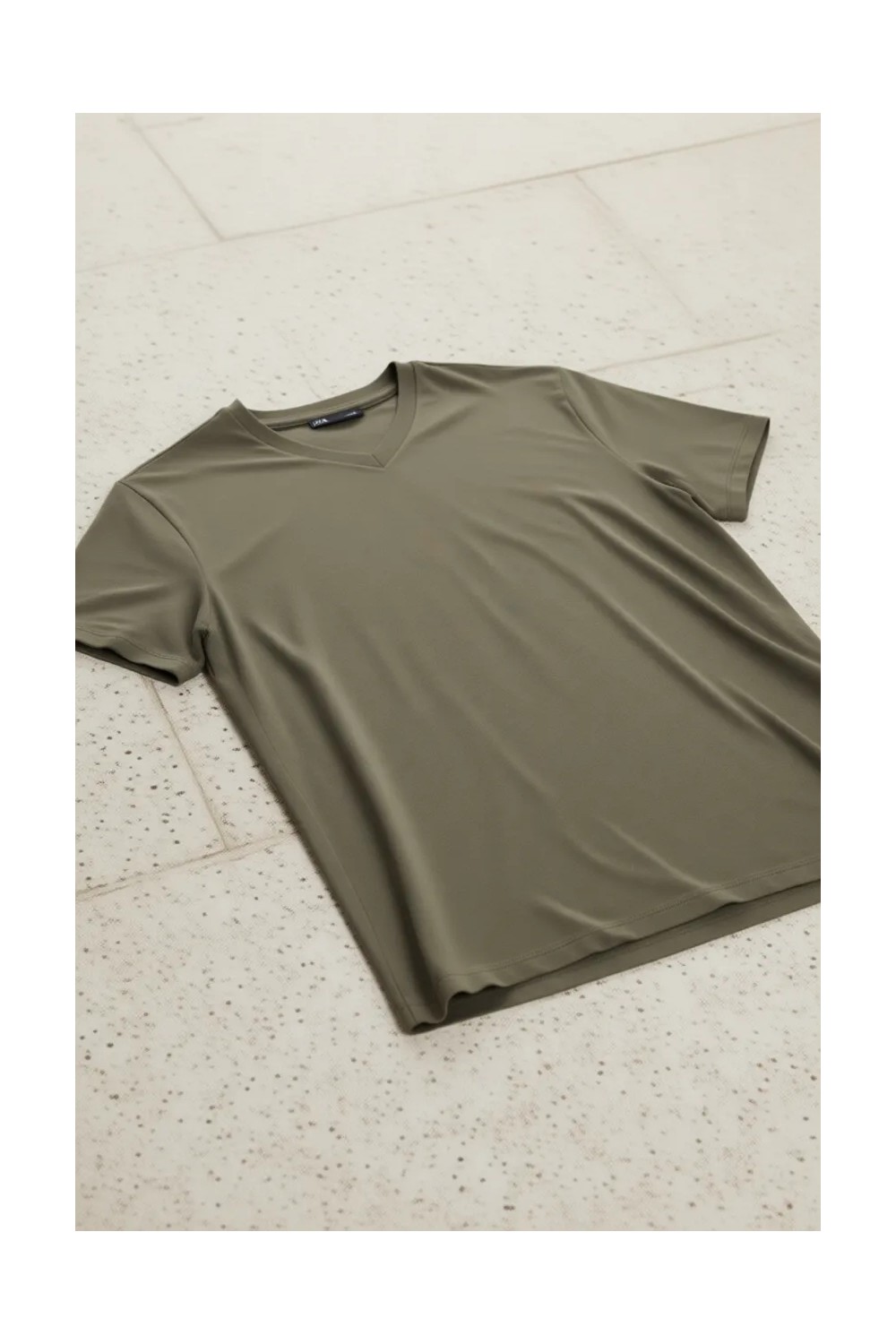 Altınyıldız Classics Erkek Siyah %100 Pamuk Slim Fit Dar Kesim V Yaka Tişört görsel 6