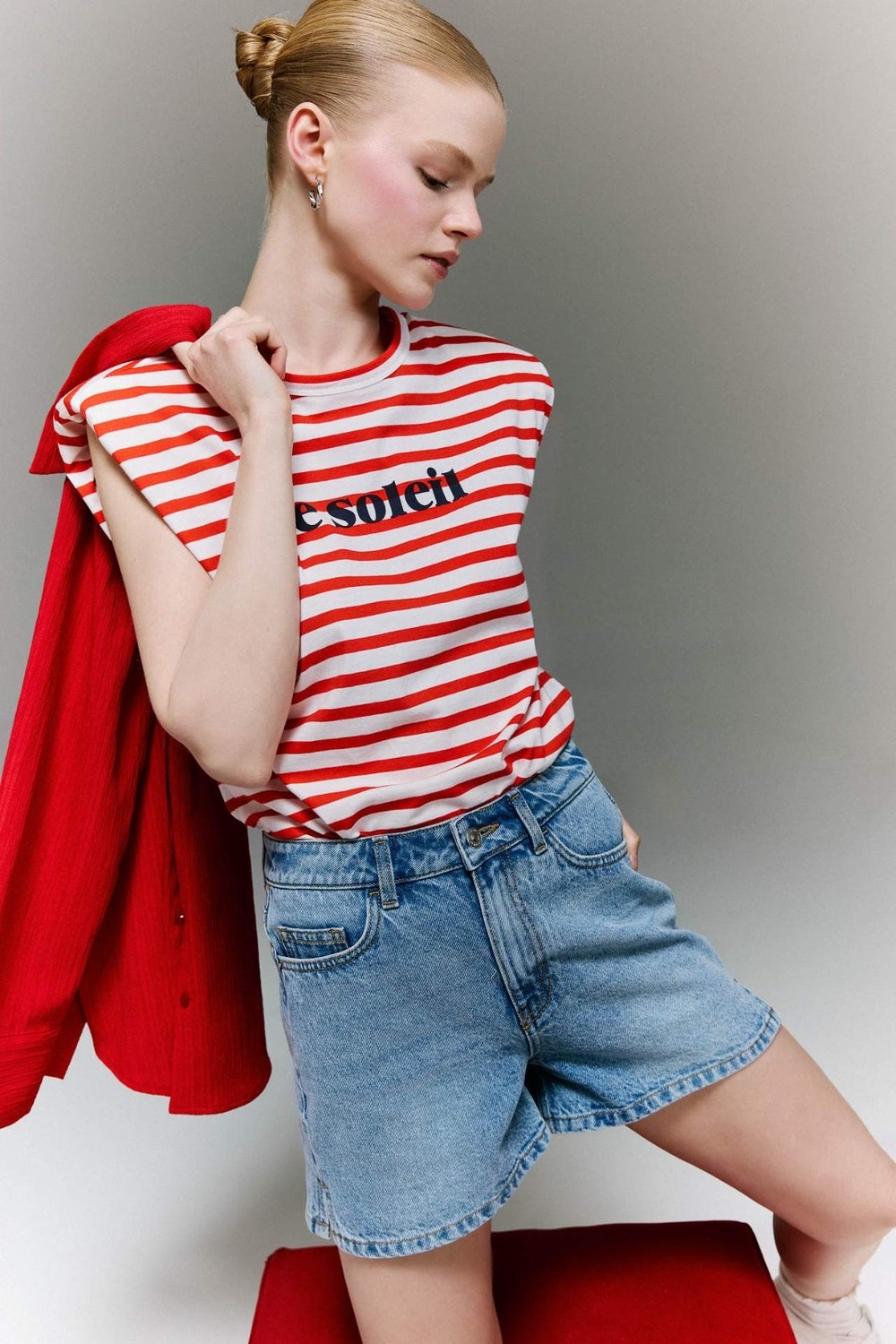 DeFacto %100 Pamuk Mom Fit Yüksek Bel Crop Fit Jean Şort H0638AX26SM