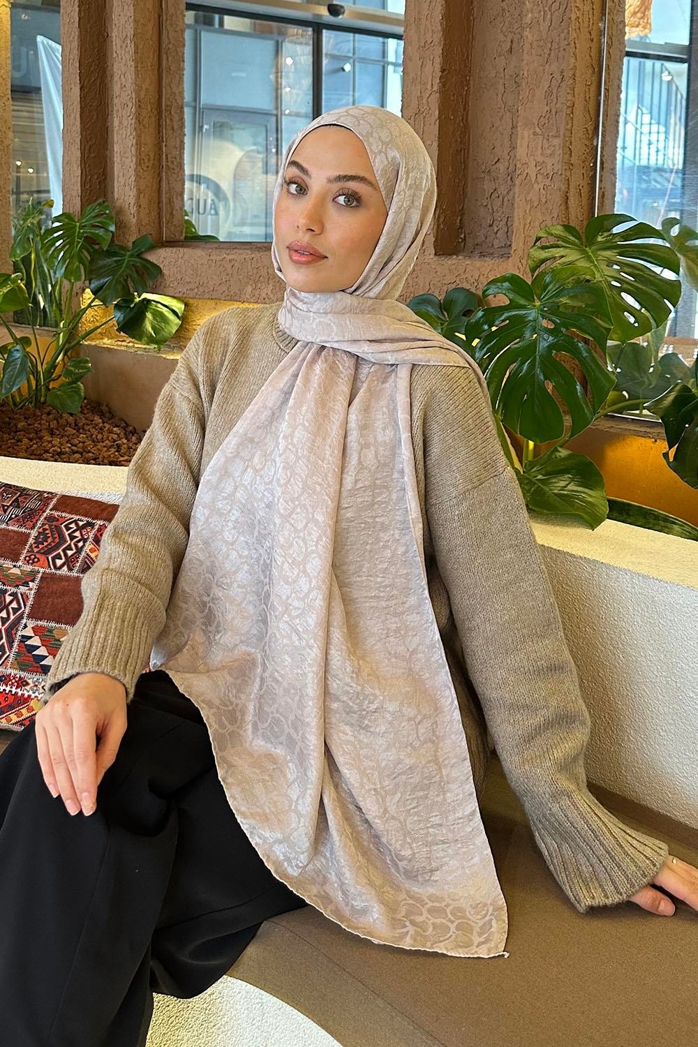 Lamelif Bloom Desen Ayrobin Floş Jakar Şal Mürdüm görsel 2