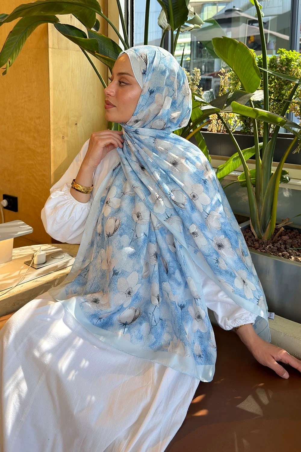 Lamelif Çiçek Desen Lara Soft Şal Mint Yeşili görsel 3