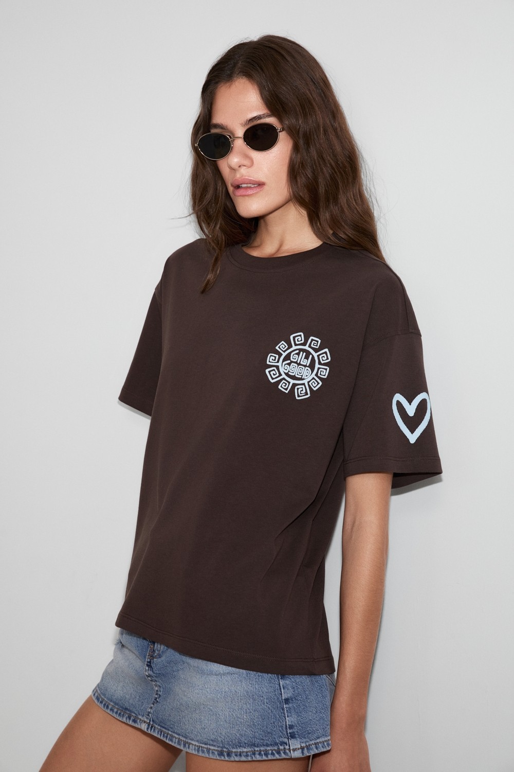 Grimelange Sahara Kadın Yumuşak ve %100 Organik Pamuklu Baskı Detaylı Kahverengi T-Shirt görsel 3