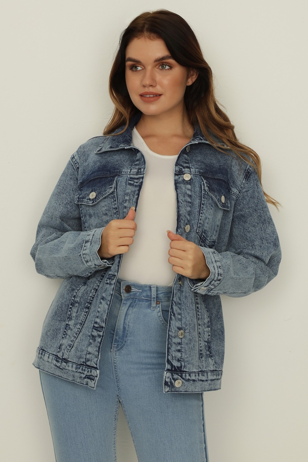 Select Moda Kadın Mavi Oversize Denim Ceket %100 Pamuklu Rahat ve Şık Tasarım görsel 2
