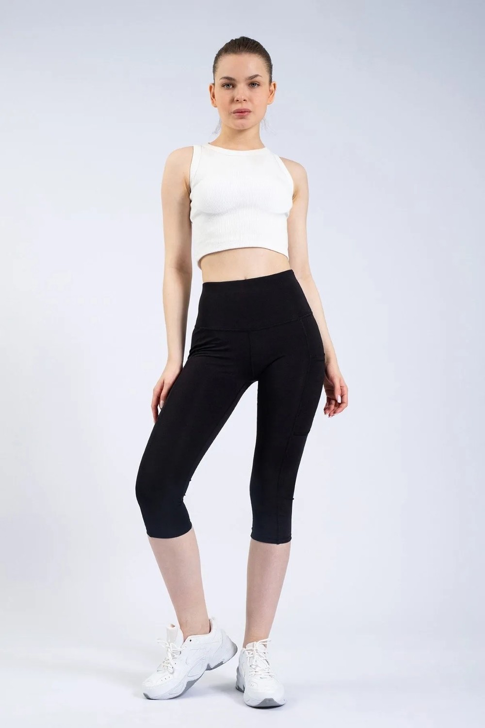The Step Sports Snc Kadın Siyah Cepli Yüksek Bel Toparlayıcı, Kapri Yoga Tayt 19" görsel 6