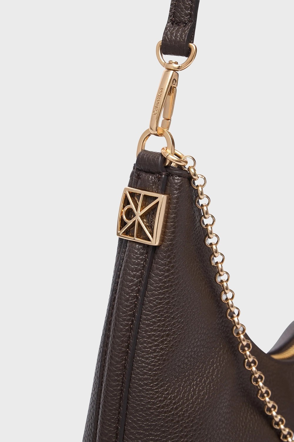 Calvin Klein Zincir Detaylı Ayarlanabilir Askılı Çanta LV04F3495GBAL Bayan Çanta LV04F3495G Bal görsel 7