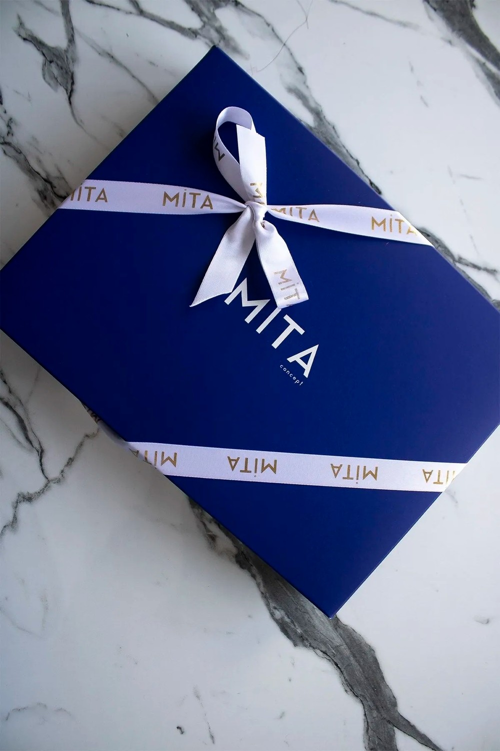 Mita Concept Beyaz Düz Kol Pudra Patlı Sabahlık görsel 2