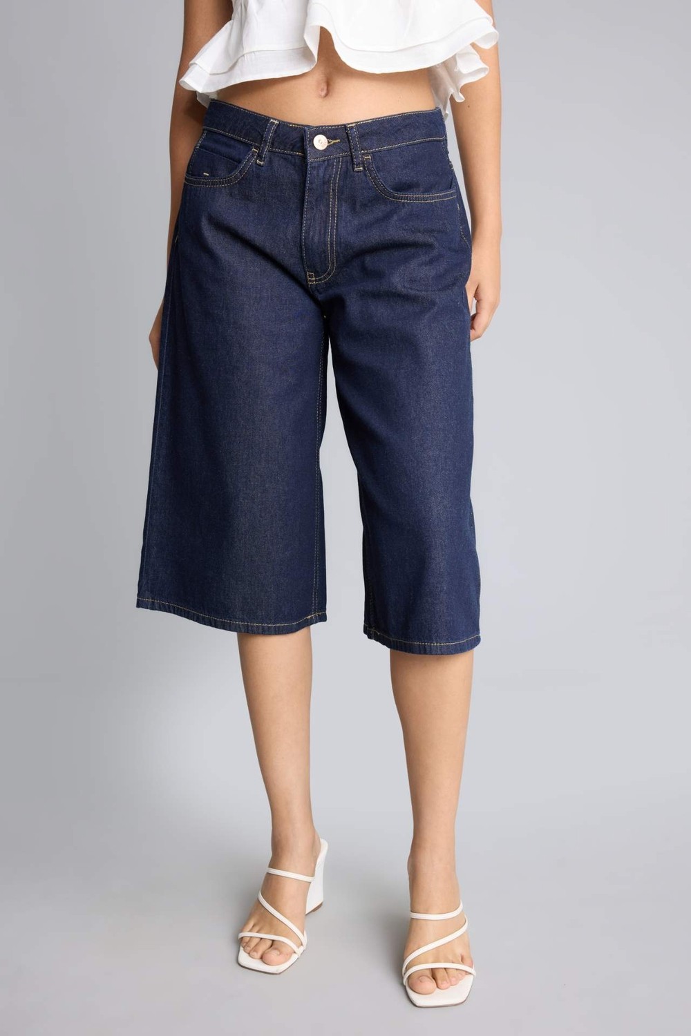 DeFacto %100 Pamuk Yüksek Bel Geniş Paça indigo Bermuda Jean Şort I2340AX26HS görsel 4