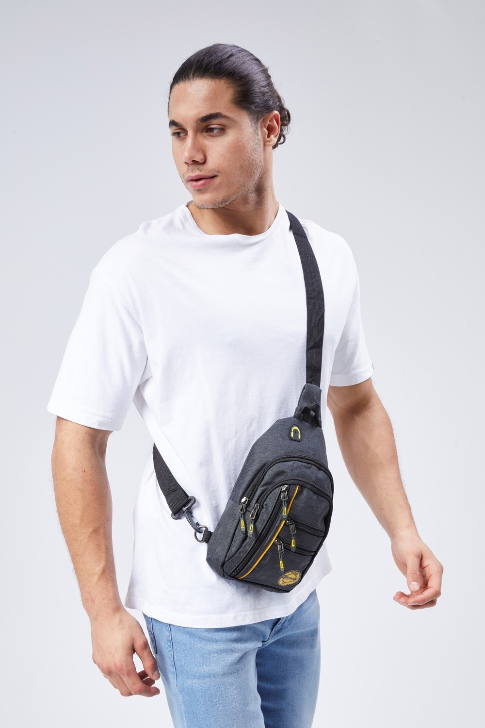 Ramsburry Unisex Siyah Su Geçirmez USB ve Kulaklık Girişli Bel ve Omuz Çanta Freebag görsel 6