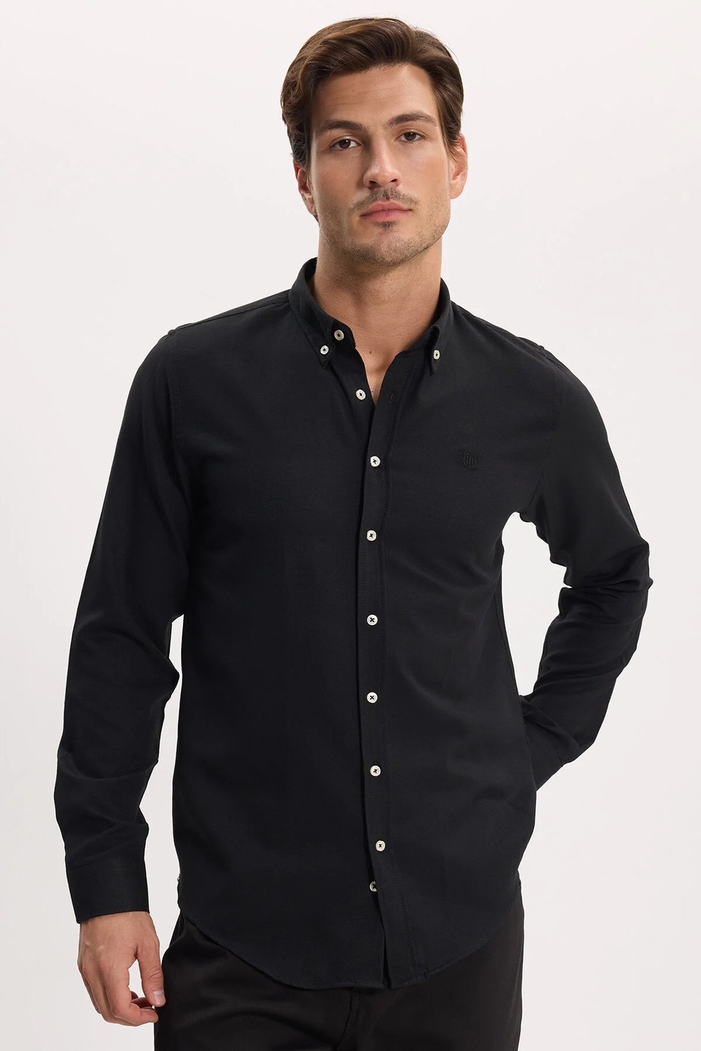 Tudors Erkek Slim Fit Dar Kesim Düz Oxford Armalı Düğmeli Yaka Kahverengi Spor Gömlek görsel 3
