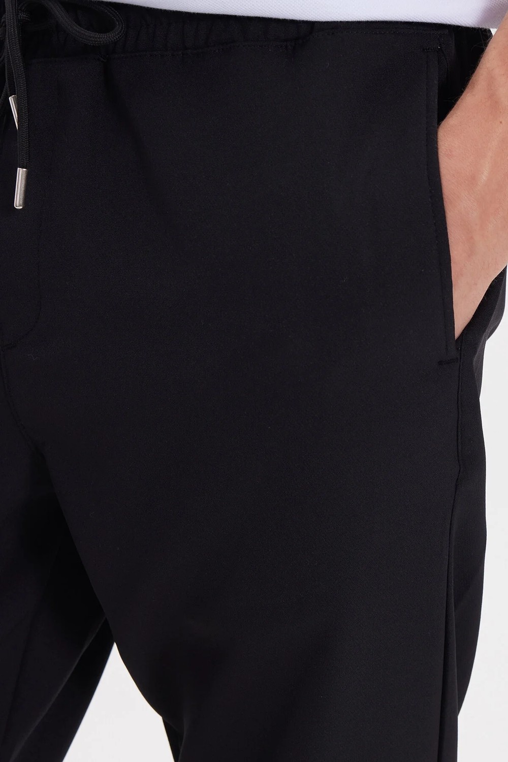 Tudors Erkek Regular Fit Beli Lastikli Bağcıklı Jogger Siyah Pantolon Rahat Kesim Yan Cepli görsel 4