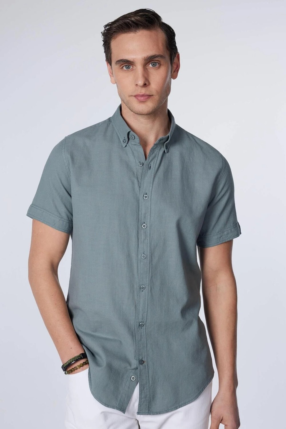 Tudors Erkek Slim Fit Dar Kesim Kısa Kollu %100 Pamuk Keten Doku Düğmeli Yaka Gri Gömlek