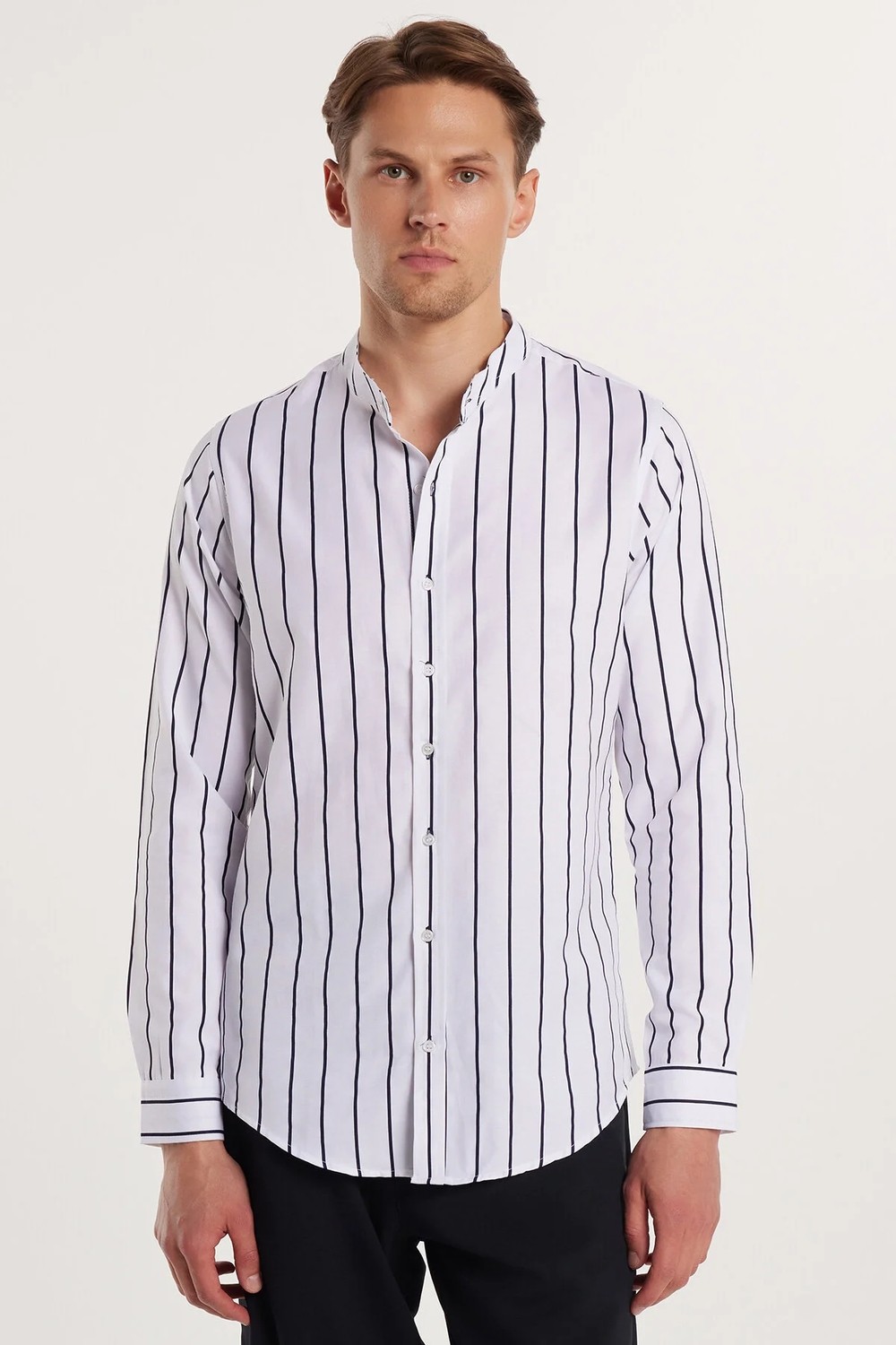 Tudors Slim Fit Uzun Kollu Hakim Yaka Pamuklu Kolay Ütü Çizgili Erkek Beyaz Gömlek görsel 4