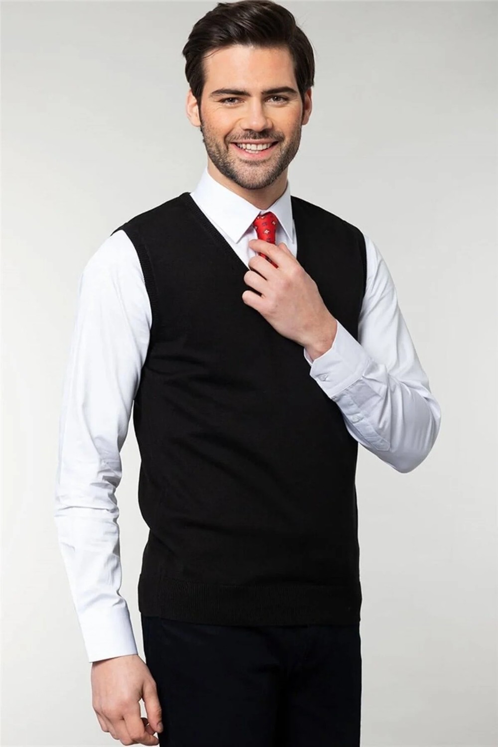 Tudors Erkek Slim Fit V Yaka Kendinden Desenli Siyah Süveter görsel 5