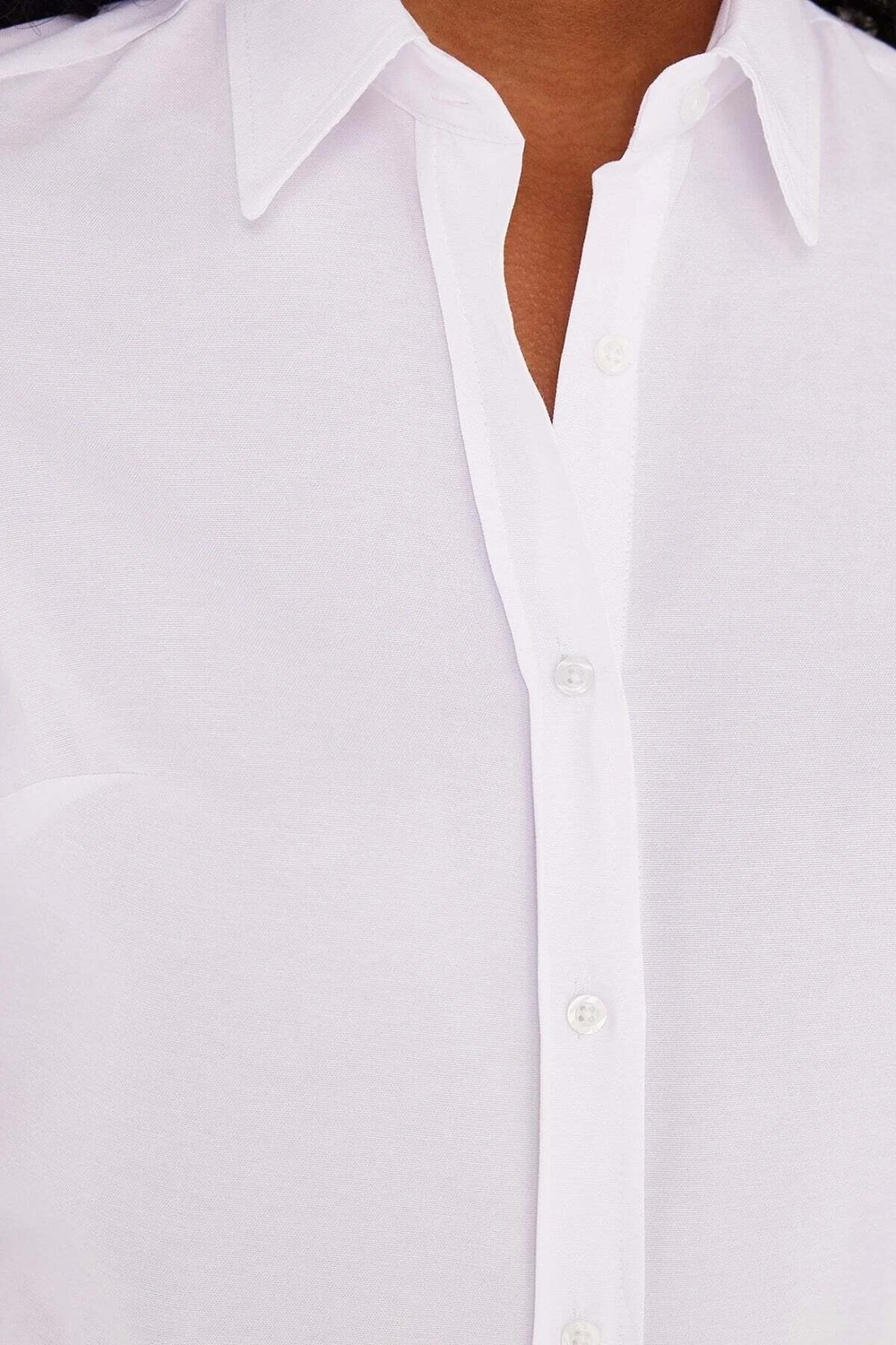 Tudors Kadın 2'li Paket Beyaz Slim Fit Dar Kesim Uzun Kollu Pamuklu Vücuda Oturan Dokulu Basic Gömlek görsel 4