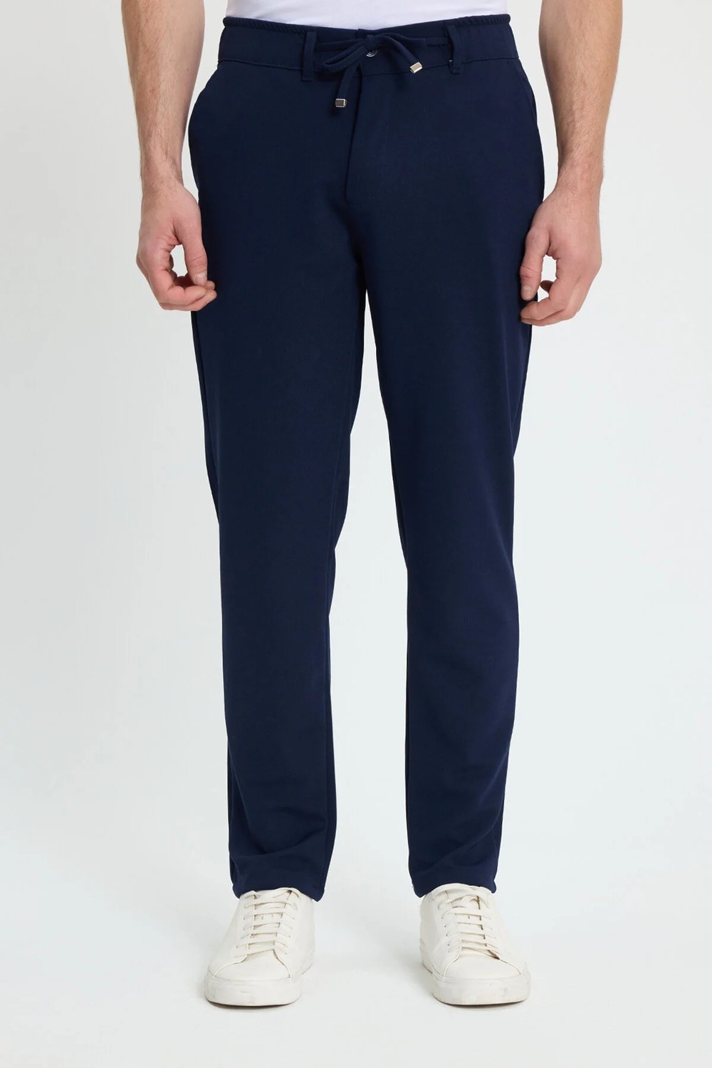 Tudors Erkek Slim Fit Dar Kesim Beli Lastikli Bağcık Detaylı Siyah Pantolon