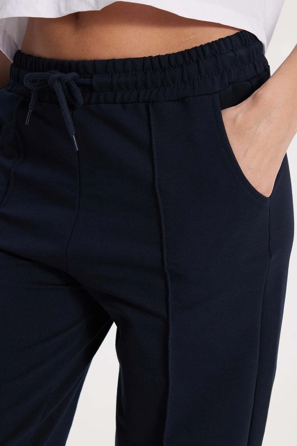 Tudors Kadın Relax Fit Rahat Kesim Pamuklu Lastikli Geniş Paça Likralı Lacivert Eşofman Altı görsel 4