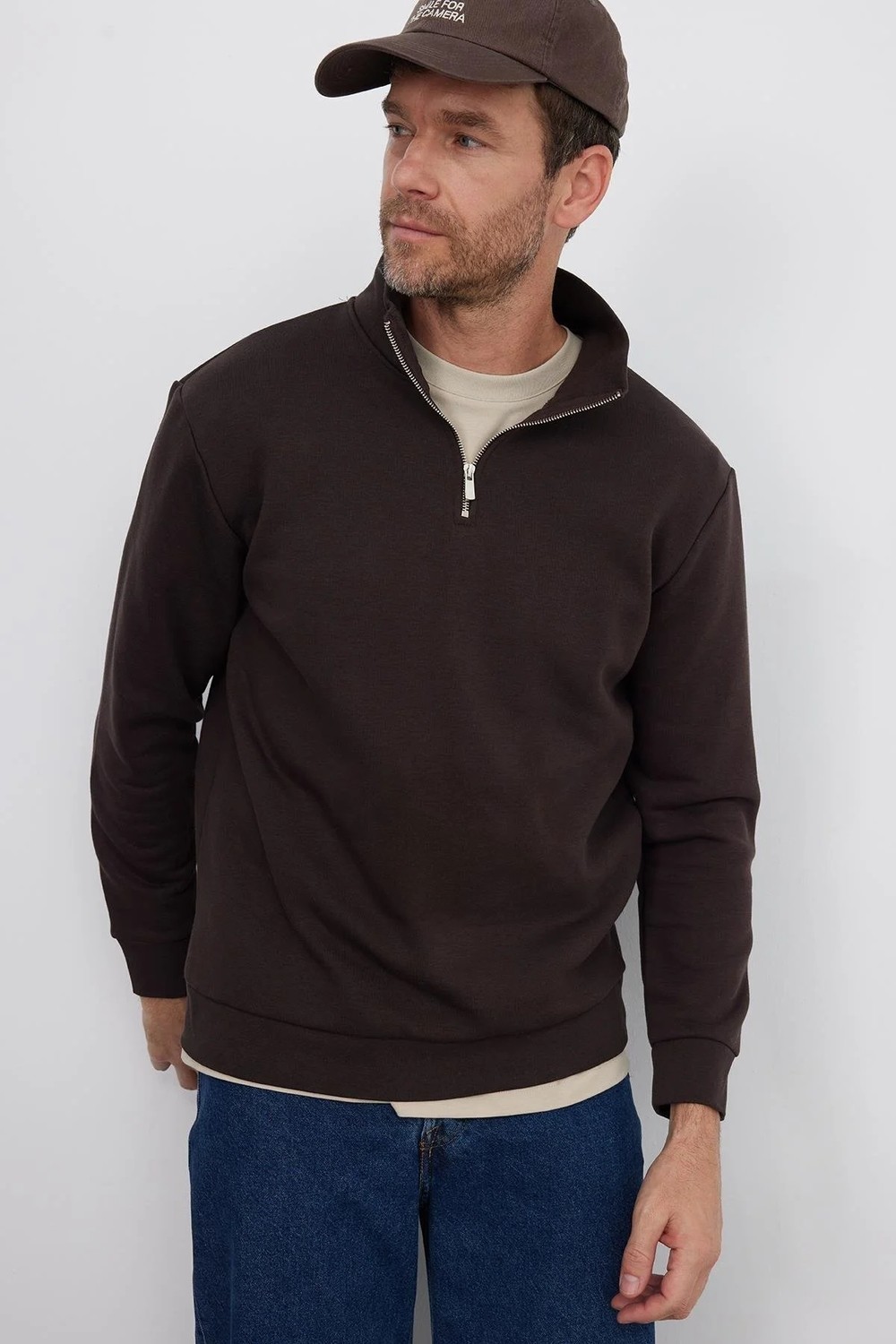 Tudors Unisex Relax Fit Rahat Kesim Pamuklu İçi Polarlı Yarım Fermuarlı Kahverengi Dik Yaka Sweatshirt