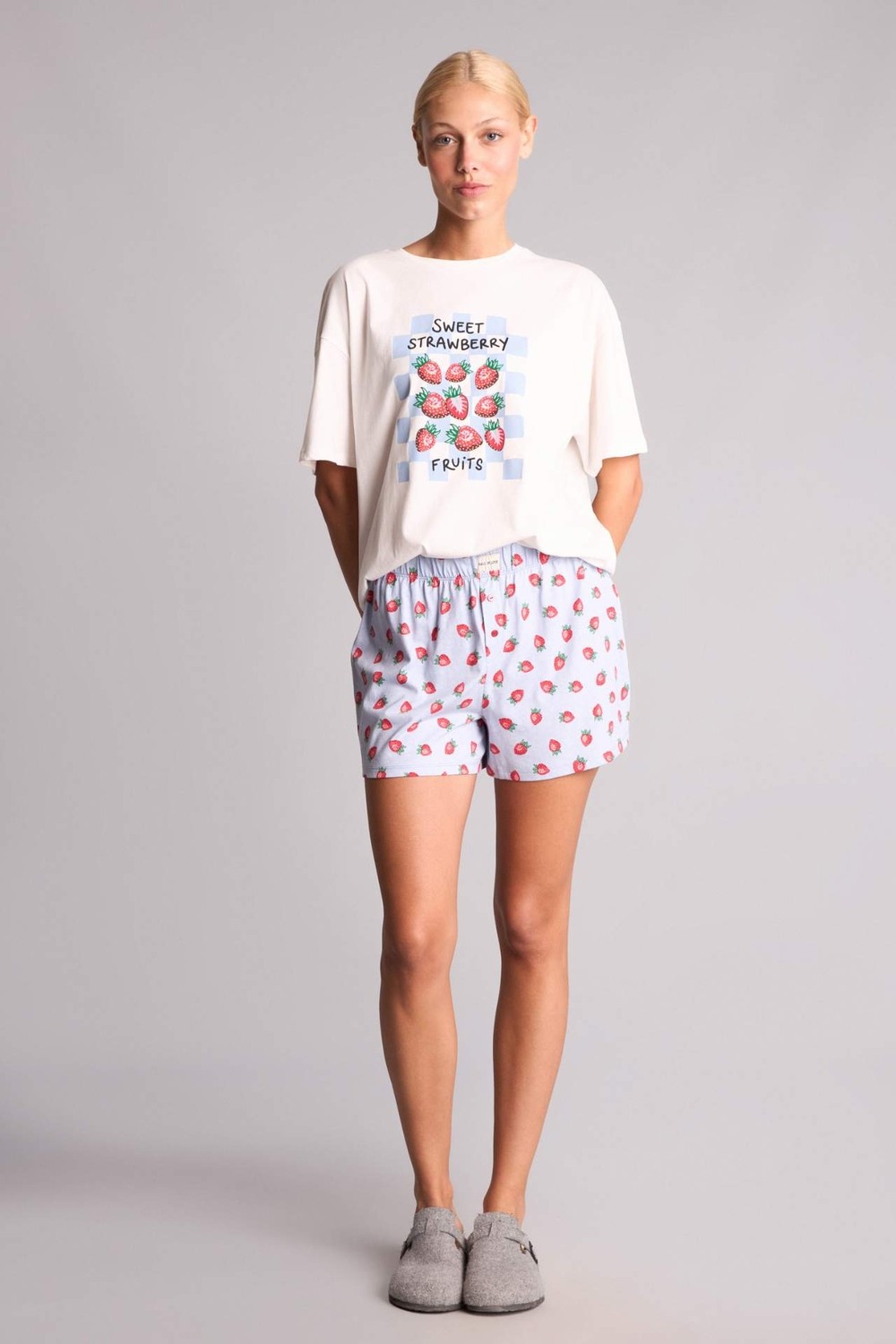 DeFacto Regular Fit Kısa Kollu Şortlu Pijama Takımı H6378AX26HS