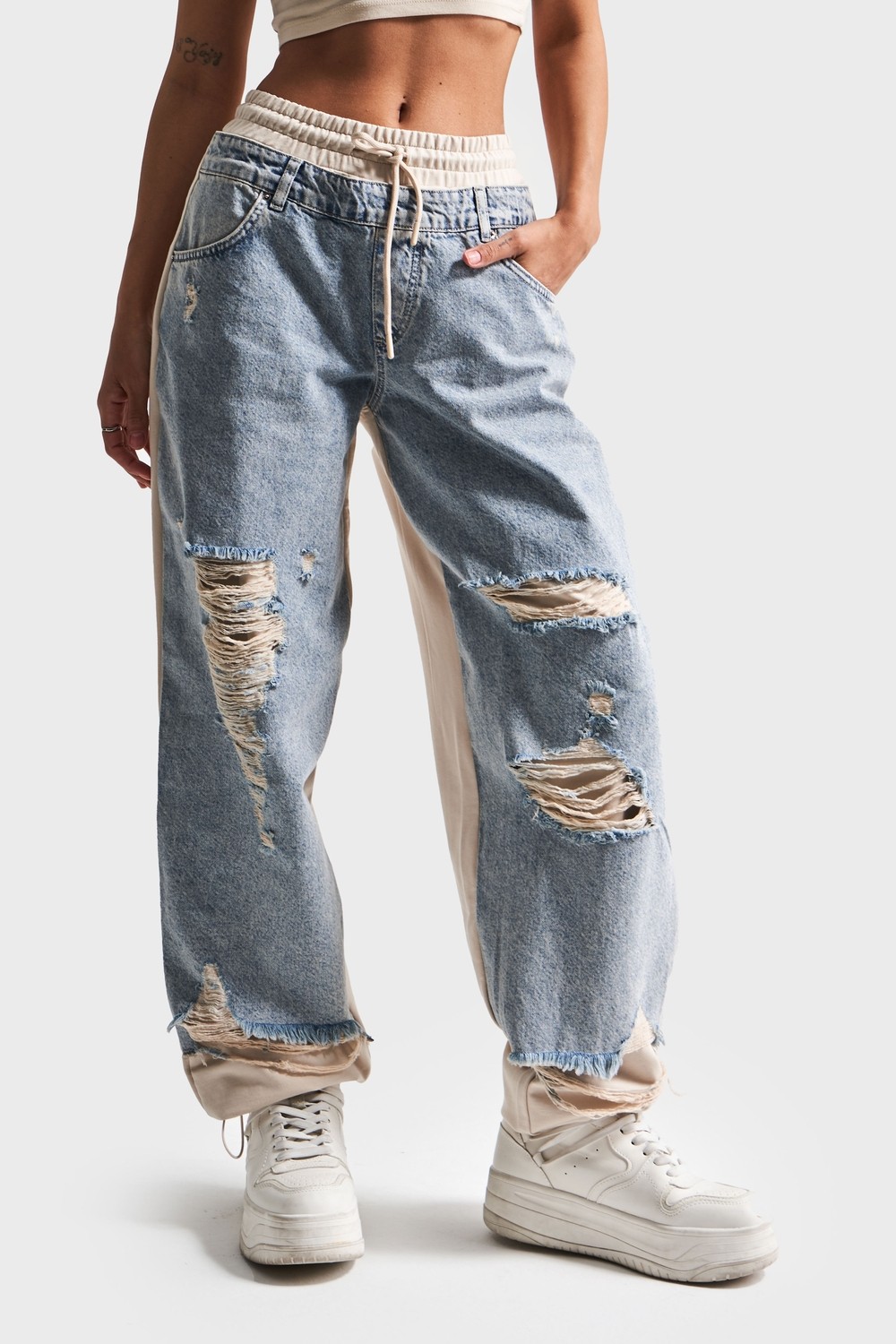 It's Basic Kadın Tint Kot Rengi Lazer Detaylı Skater Jogger Fit Denim Jean