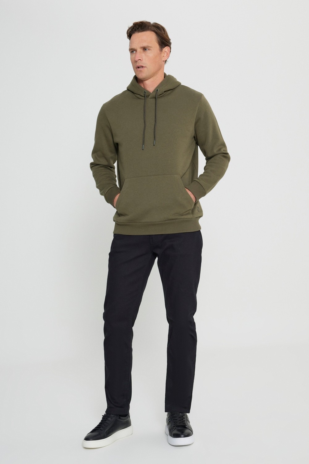 Altınyıldız Classics Erkek Siyah Standart Fit Normal Kesim Içi Polarlı 3 Iplik Kapüşonlu Pamuklu Sweatshirt