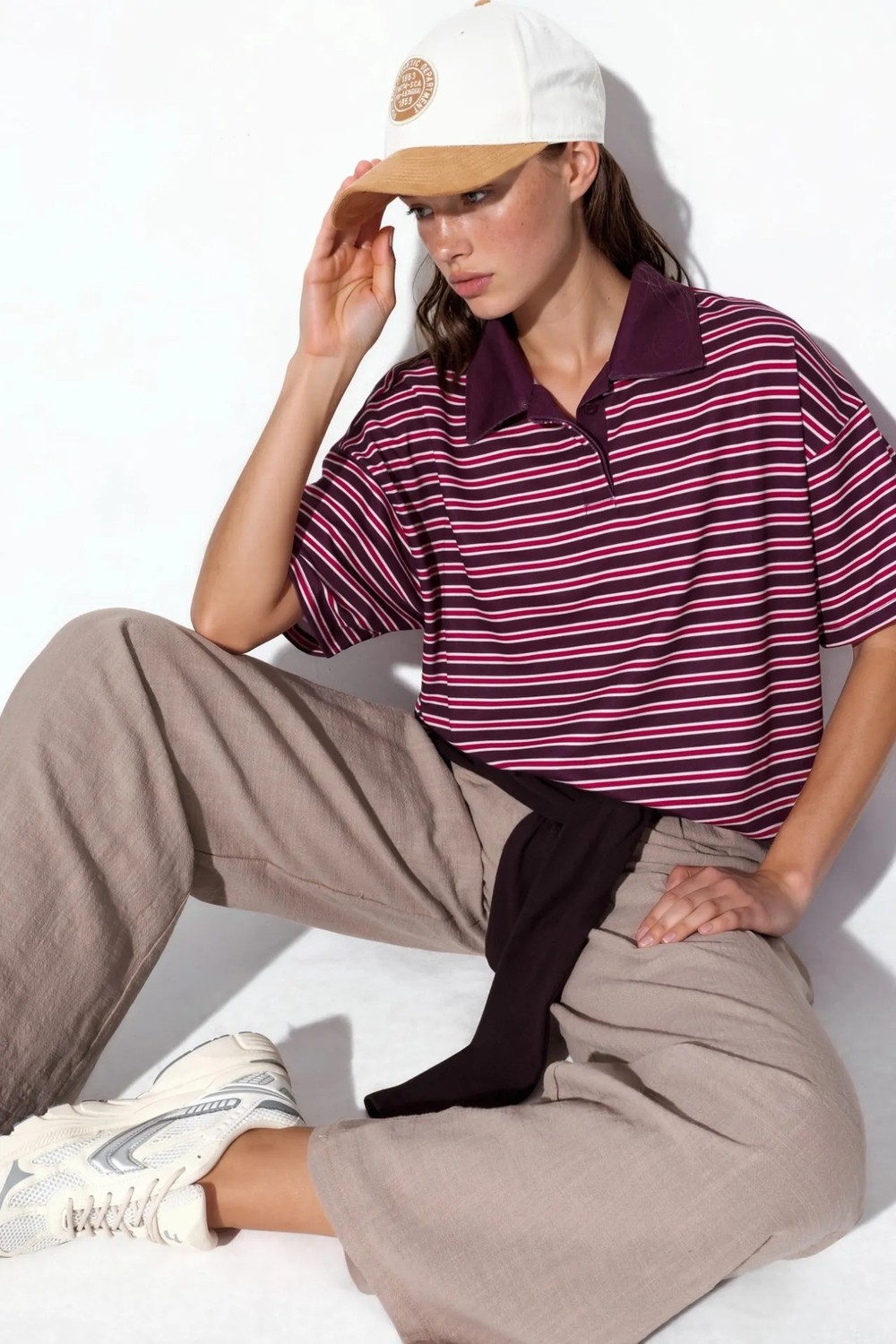 Hiccup Kadınlar Çizgili Oversize Kalıp Polo Yaka T-Shirt Kahverengi