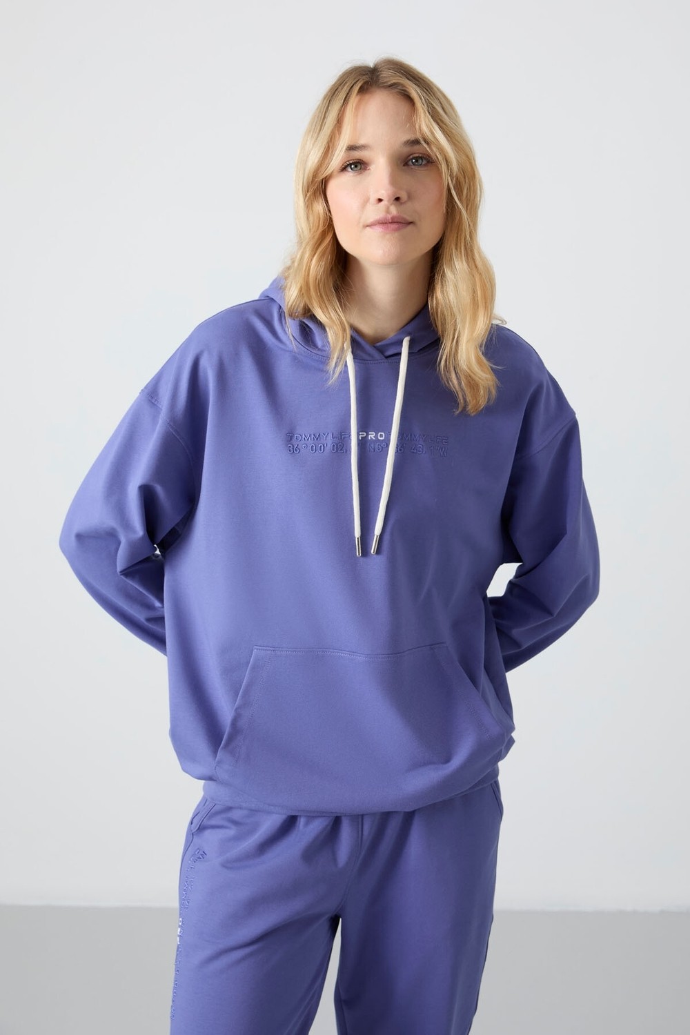 Tommy Life Eflatun Kapüşonlu Kanguru Cep Rahat Form Lastik Paça Kadın Eşofman Takımı - 95288 görsel 2