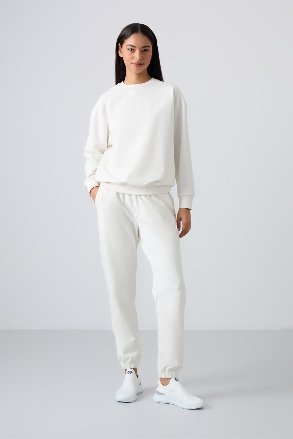 Tommy Life Siyah Basic Pamuklu O Yaka Rahat Form Lastik Paça Kadın Eşofman Takım - 95287 görsel 6