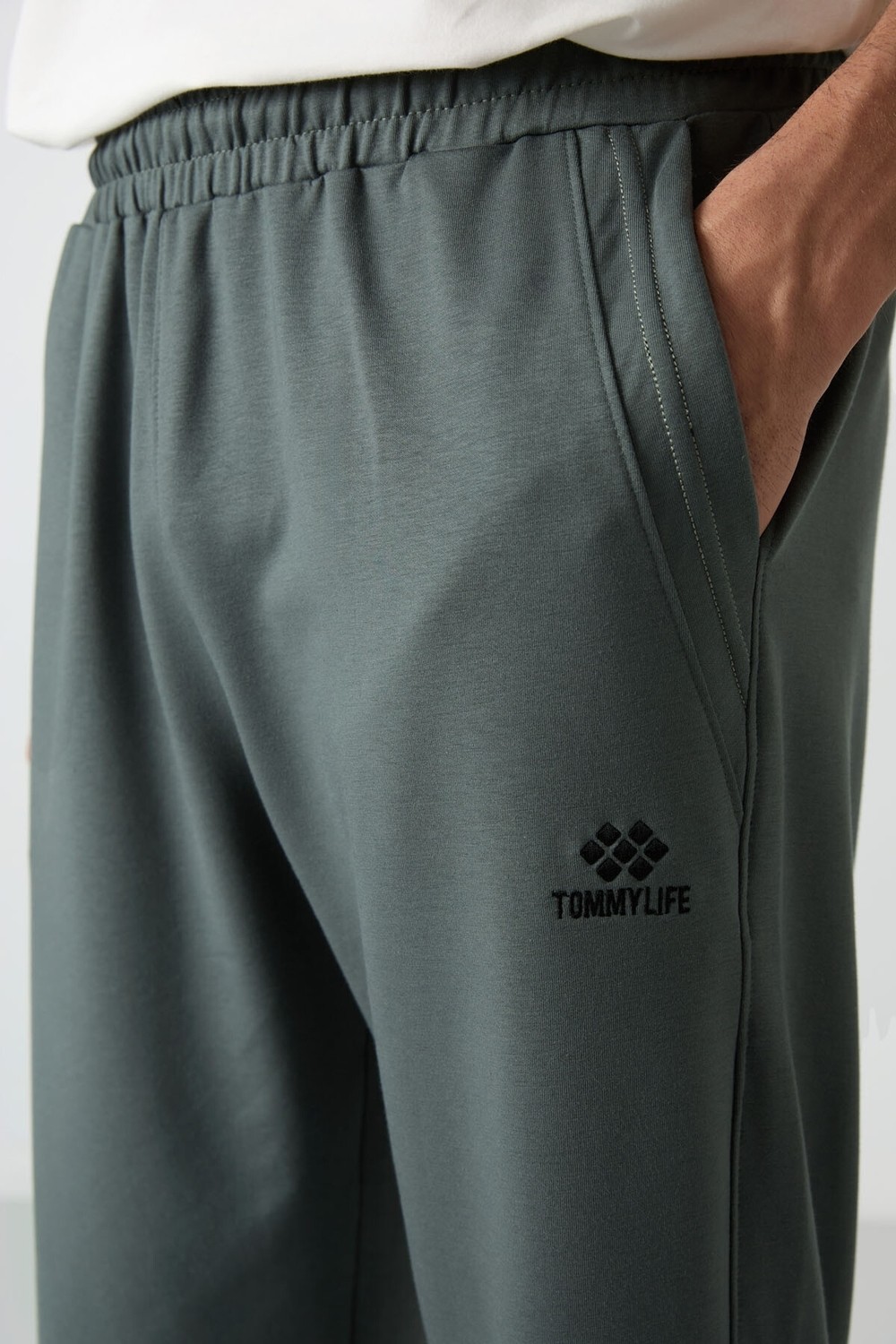 Tommy Life Haki Pamuklu Yumuşak Dokulu Standart Fit Nakışlı Erkek Kapri - 83102 görsel 8