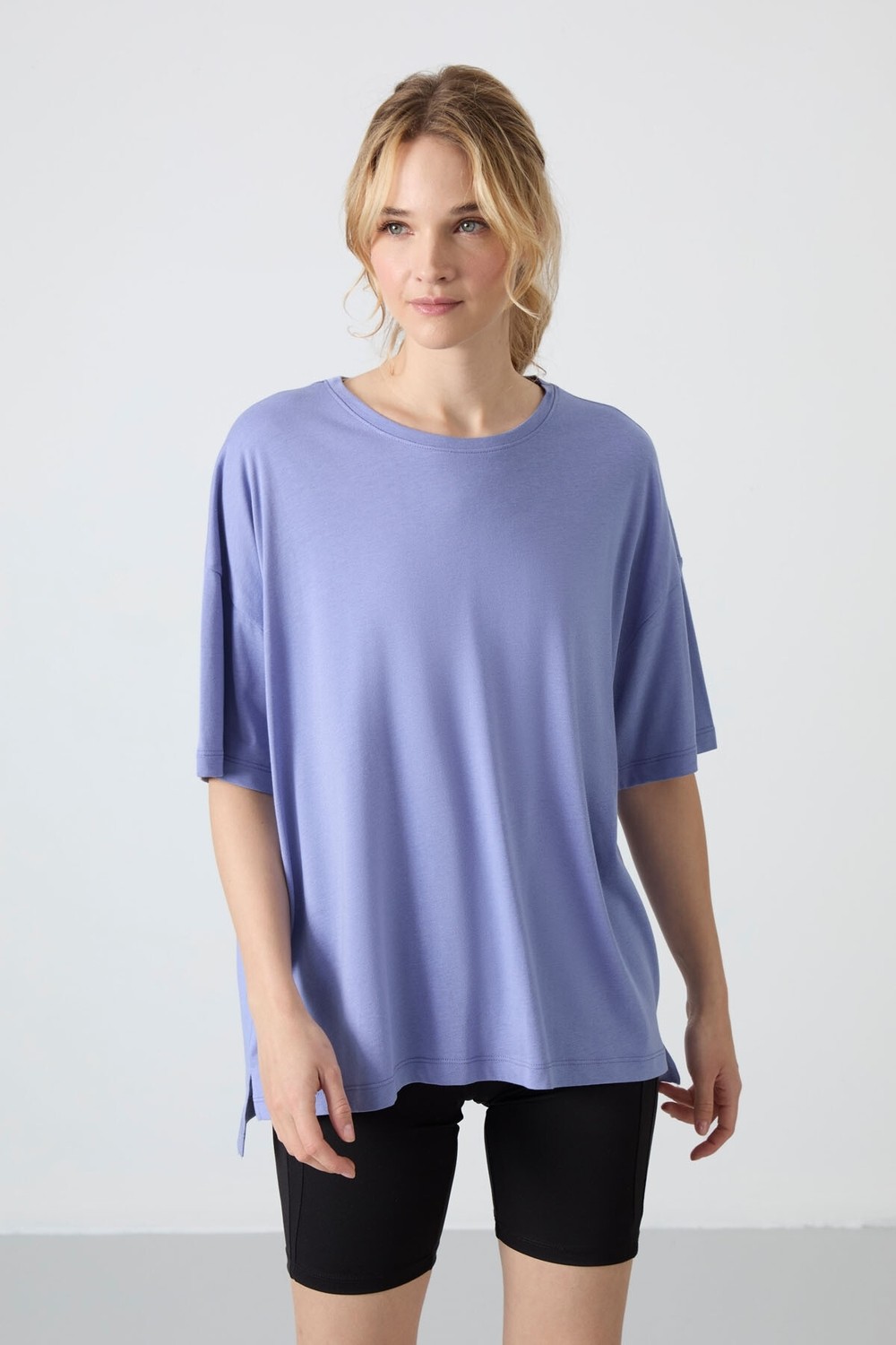 Tommy Life Siyah Penye Modal Yumuşak Tuşeli Oversize Fit Basic Kadın T-Shirt- 97285