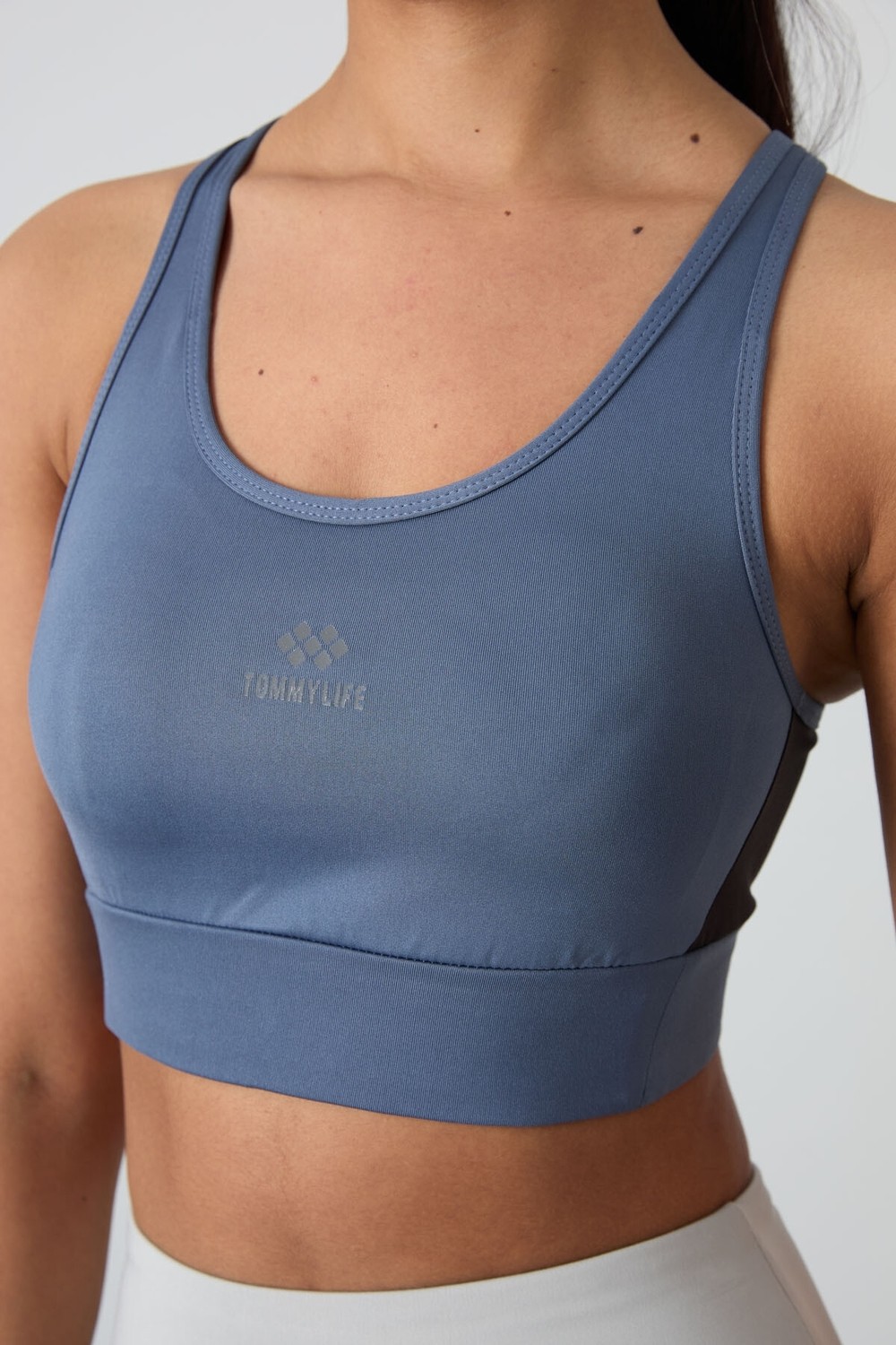 Tommy Life Beyaz Çapraz Sırt Detaylı Slim Fit U Yaka Pedli Kadın Spor Büstiyer - 97121 görsel 7