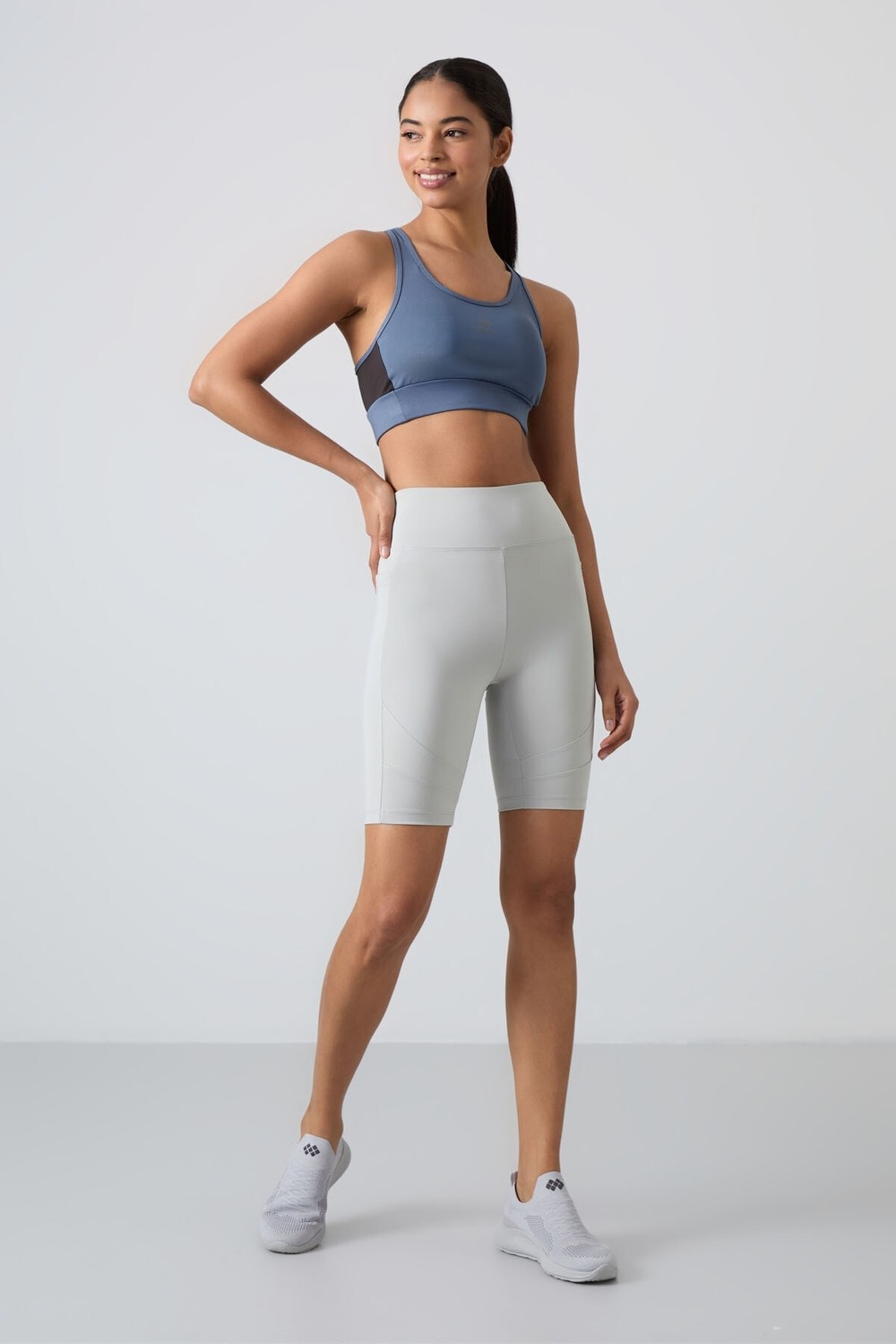 Tommy Life Beyaz Çapraz Sırt Detaylı Slim Fit U Yaka Pedli Kadın Spor Büstiyer - 97121 görsel 8